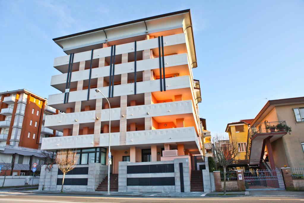 Capitol Apartments Градо Екстер'єр фото
